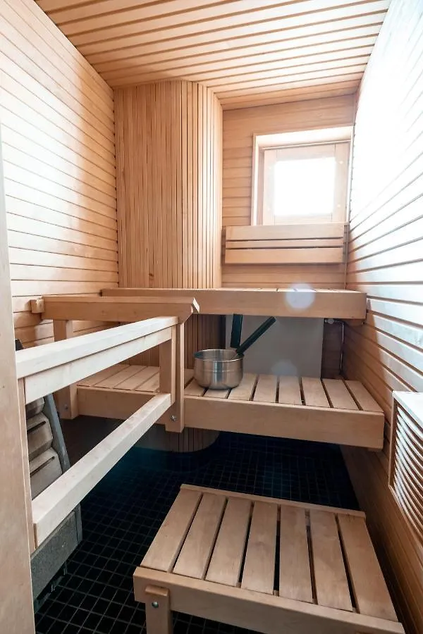 דירה הלסינקי 2Ndhomes Stylish 1Br Home With Balcony And Sauna In Kamppi Center פינלנד